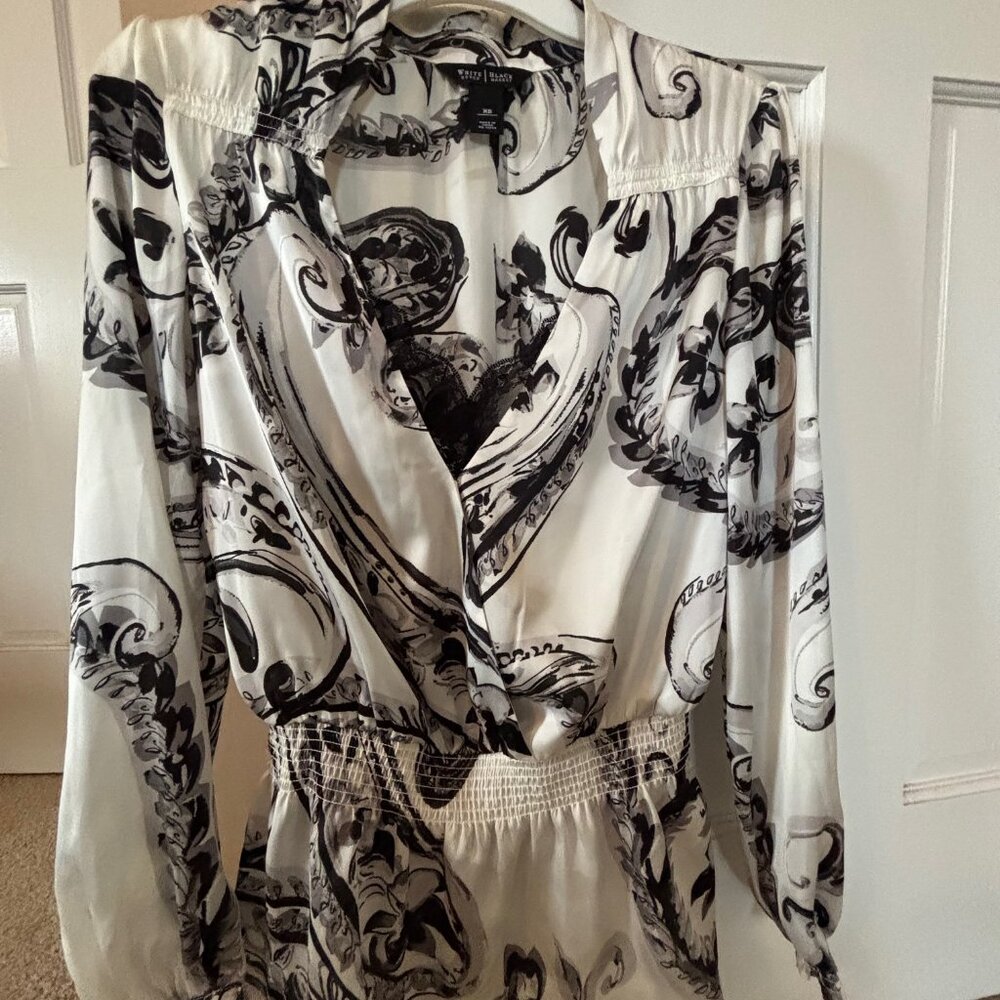White House Black Market Blouse